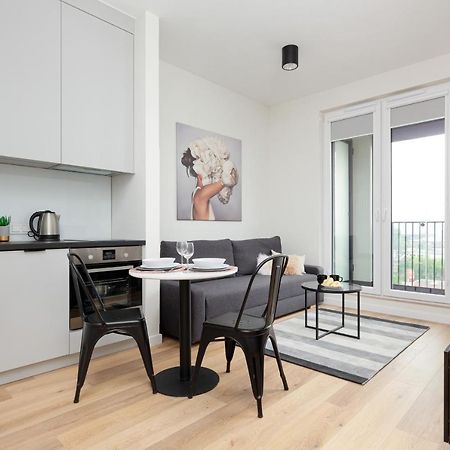 Apartments Business Center Wola Ordona By Renters Warschau Exterior foto