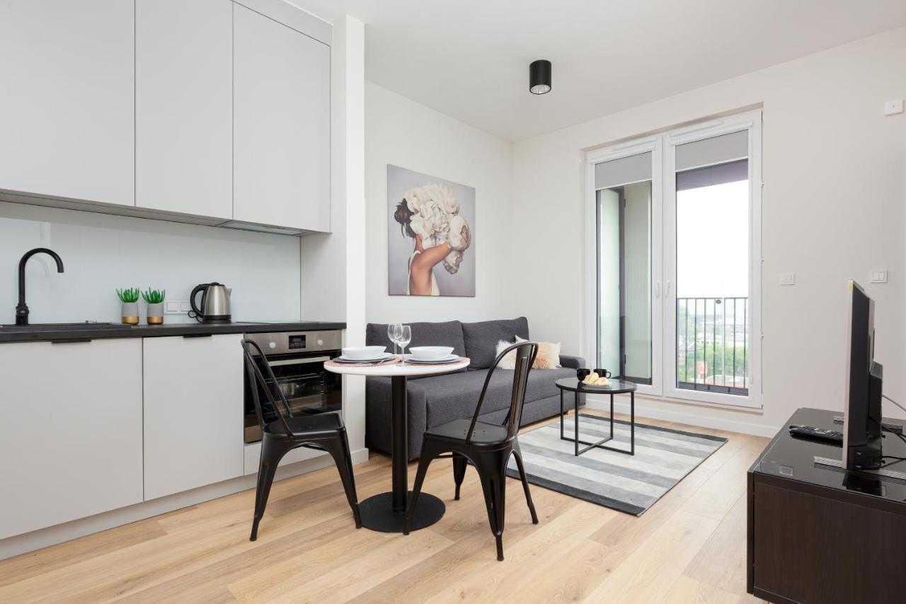 Apartments Business Center Wola Ordona By Renters Warschau Exterior foto