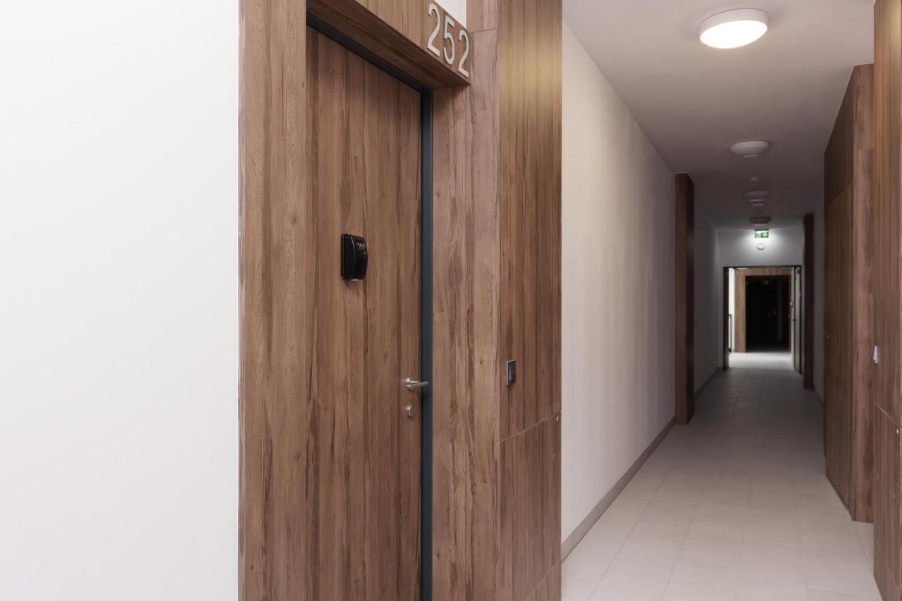 Apartments Business Center Wola Ordona By Renters Warschau Exterior foto